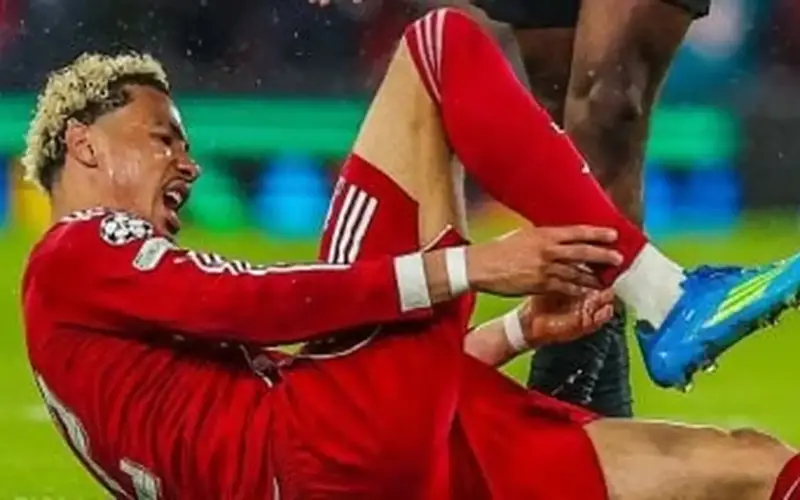ليفربول ضد بي إس جي.. شوط سلبي بمشاركة صلاح وإصابة قوية لإيكيتيكي.. صور